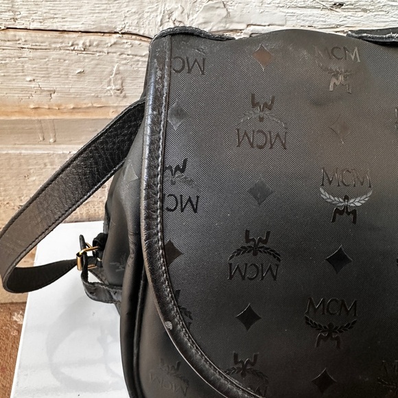 MCM 35cm Black Messenger Bag. EUC❗️ - Picture 8 of 14